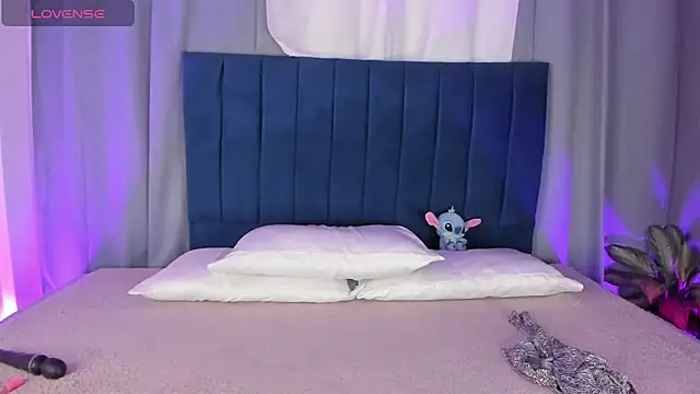 Iam brittanyjhons online show from March 2026 06:21:01 AM