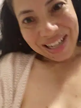 Ana-traviesa online show from April 2026 02:41:01 AM