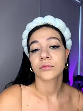 MiiaParker6972 online show from September 2025 09:51:02 PM