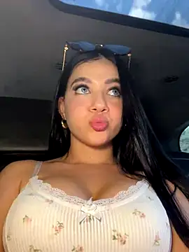 MiiaParker6972 online show from September 2025 07:41:02 PM