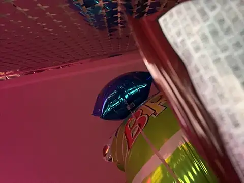 Snapshot of YODAPESOS chatting on November 2025 12:39:01 AM YODAPESOS online show from November 2025 12:39:01 AM