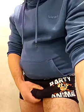 Mpinios online show from April 2026 08:04:01 PM