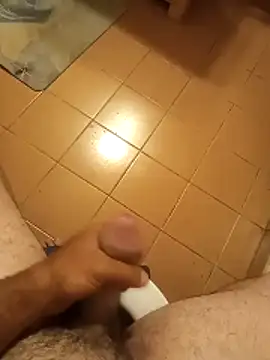 omeriz online show from November 2025 12:00:01 AM