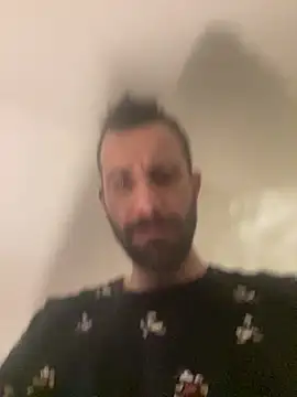 gryzoon online show from March 2026 02:45:01 AM