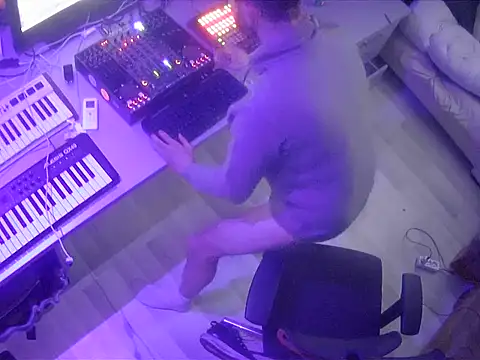 gryzoon online show from March 2026 05:00:01 AM