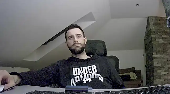 gryzoon online show from March 2025 10:55:02 PM