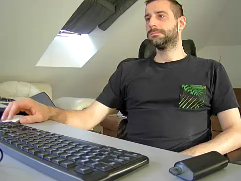 gryzoon online show from September 2025 02:56:02 PM