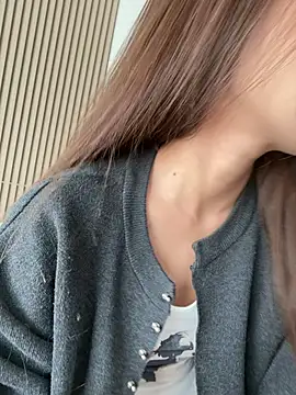 Xiaoxia-Baby online show from April 2026 04:19:01 AM