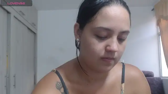 Anthonela Queen online show from November 2025 10:21:02 PM