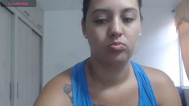 Anthonela Queen online show from December 2025 12:37:01 PM