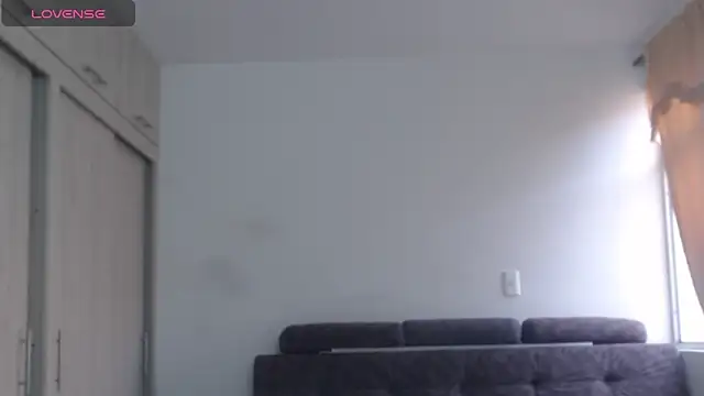 Anthonela Queen online show from November 2025 01:01:02 PM