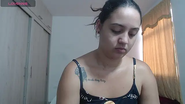 Anthonela Queen online show from September 2025 12:49:02 PM