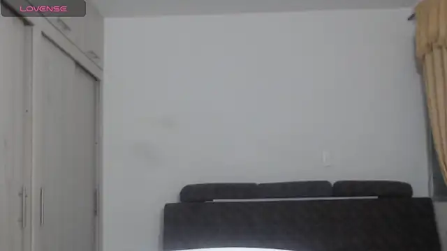 Anthonela Queen online show from December 2025 12:42:01 AM