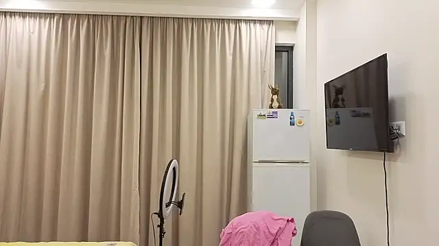  KissMyAss  online show from March 2026 09:22:01 PM