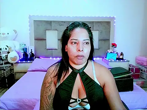 indiantopaz694u online show from May 2026 04:32:01 AM