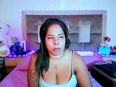 indiantopaz694u online show from May 2026 04:16:01 AM