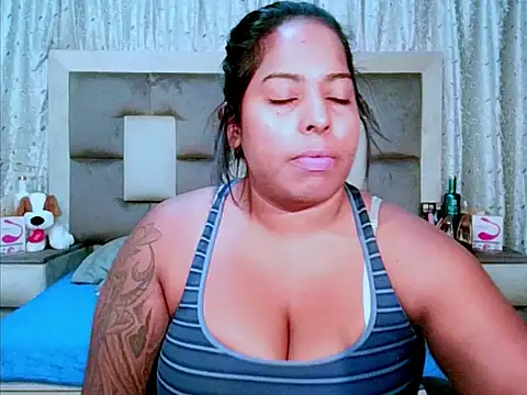 Snapshot of indiantopaz694u chatting on March 2025 03:32:01 AM indiantopaz694u online show from March 2025 03:32:01 AM