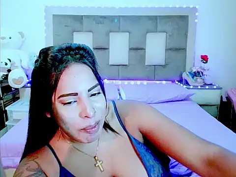 Snapshot of indiantopaz694u chatting on June 2026 02:33:01 PM indiantopaz694u online show from June 2026 02:33:01 PM