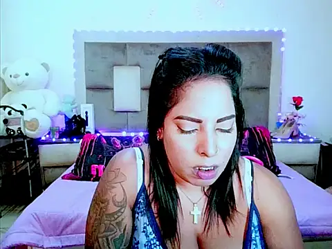 Snapshot of indiantopaz694u chatting on June 2026 10:48:01 AM indiantopaz694u online show from June 2026 10:48:01 AM
