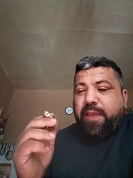 Alexander18edd online show from November 2025 01:33:02 PM