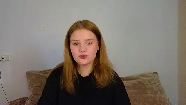 Snapshot of LaseyMoon chatting on February 2026 03:51:02 AM LaseyMoon online show from February 2026 03:51:02 AM