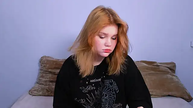 LaseyMoon online show from October 2025 01:09:01 AM