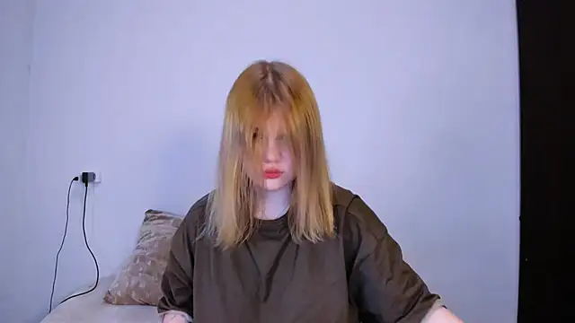 LaseyMoon online show from October 2025 10:52:02 PM