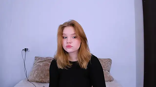 LaseyMoon online show from October 2025 02:23:01 AM