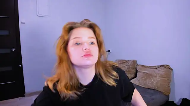 LaseyMoon online show from November 2025 12:48:01 AM