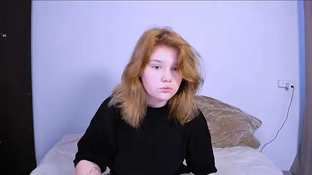LaseyMoon online show from September 2025 01:59:02 AM