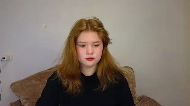 Snapshot of LaseyMoon chatting on February 2026 04:11:02 AM LaseyMoon online show from February 2026 04:11:02 AM