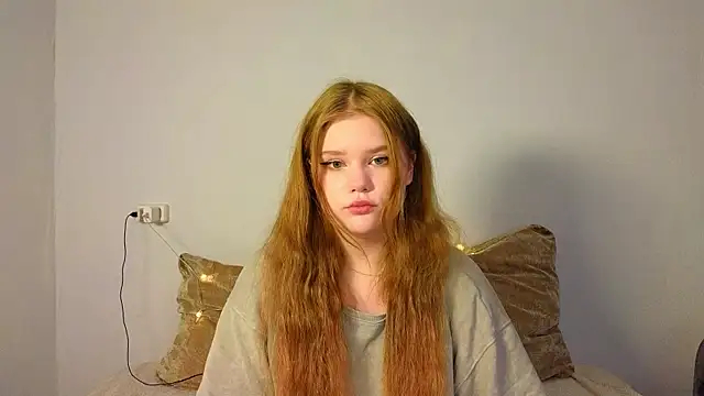 Snapshot of LaseyMoon chatting on February 2026 07:59:02 AM LaseyMoon online show from February 2026 07:59:02 AM