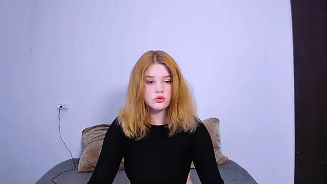 LaseyMoon online show from October 2025 10:10:01 PM