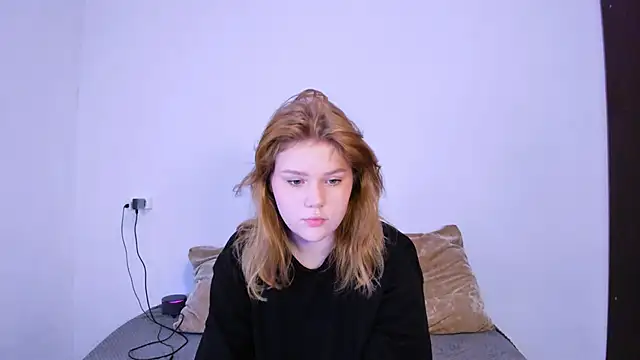 LaseyMoon online show from November 2025 10:48:01 PM