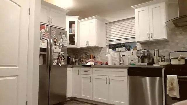 Snapshot of princesskimamii chatting on November 2025 05:28:02 AM princesskimamii online show from November 2025 05:28:02 AM