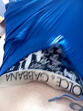 Snapshot of Magrinholl chatting on October 2025 05:03:02 PM Magrinholl online show from October 2025 05:03:02 PM