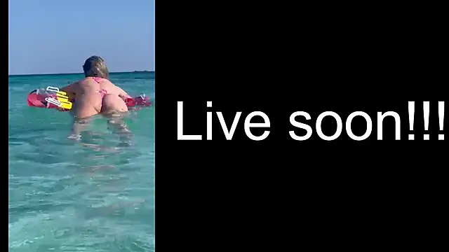 Snapshot of _Allie_ chatting on October 2025 06:01:01 AM Allie online show from October 2025 06:01:01 AM