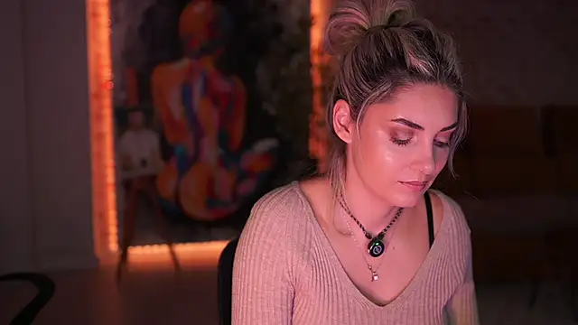 Snapshot of _Allie_ chatting on November 2025 06:17:02 AM Allie online show from November 2025 06:17:02 AM