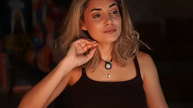 Snapshot of _Allie_ chatting on November 2025 06:06:02 AM Allie online show from November 2025 06:06:02 AM