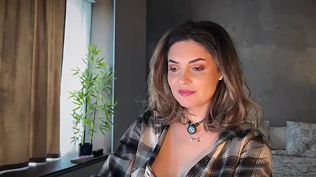  Allie  online show from April 2026 01:01:01 PM