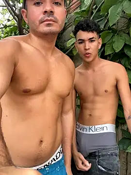 twinks 28 online show from November 2025 09:37:02 PM