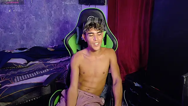 twinks 28 online show from October 2025 09:22:01 AM