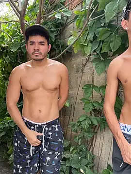 twinks 28 online show from October 2025 04:20:01 PM