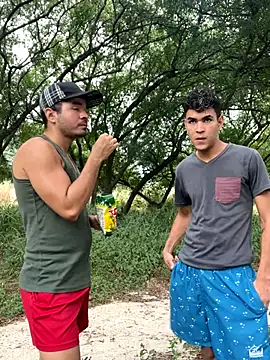 twinks 28 online show from November 2025 07:03:01 PM