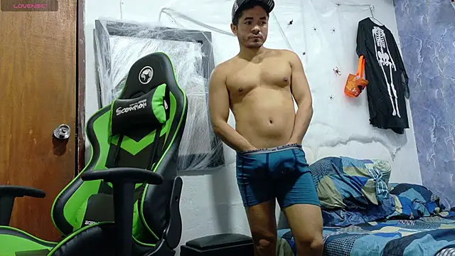 twinks 28 online show from October 2025 11:05:02 PM