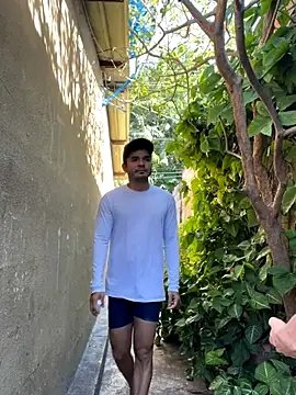 twinks 28 online show from October 2025 07:11:02 PM