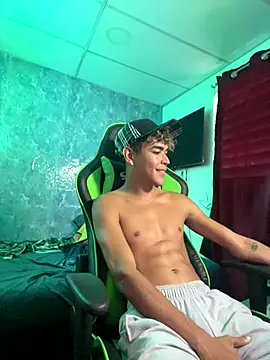 twinks 28 online show from October 2025 08:09:02 PM
