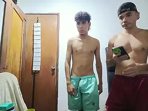twinks 28 online show from February 2025 11:48:02 PM