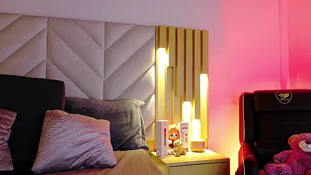 Snapshot of Anaise_latif chatting on April 2026 11:39:02 AM Anaise latif online show from April 2026 11:39:02 AM