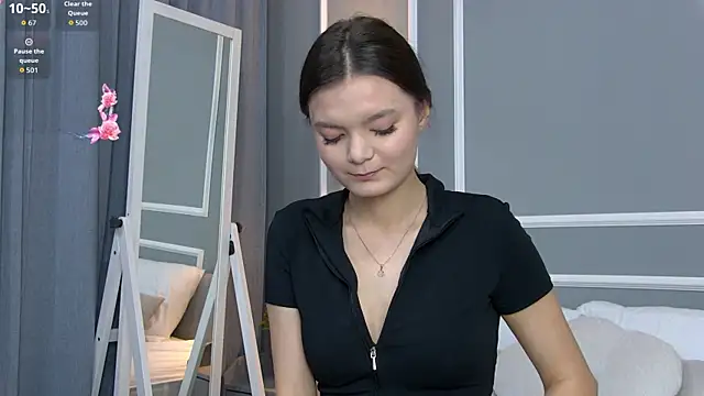 Snapshot of AsterQuinn chatting on November 2025 03:44:02 PM AsterQuinn online show from November 2025 03:44:02 PM